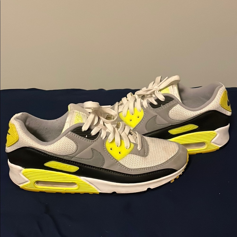 Nike Air Max 90 “OG Volt” SIZE 10.5 MENS